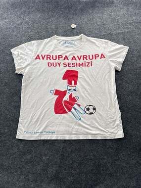 World Cup T-box Loves Türkiye Avrupa Avrupa Duy Sesimizi Graphic T-Shirt Size S